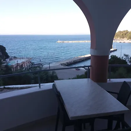 Harbour View - Oceanis Lägenhet *