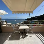 Harbour View - Oceanis * Poros (Kefalonia)