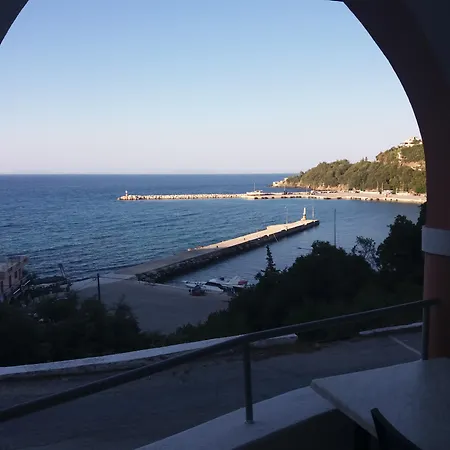 Harbour View - Oceanis * Poros (Kefalonia)