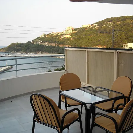 Harbour View - Oceanis Apartment Poros (Kefalonia)